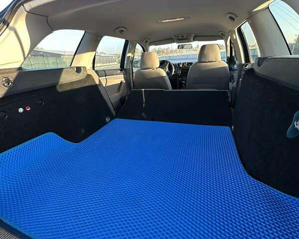 Синий Фольксваген Гольф, объемом двигателя 1.6 л и пробегом 243 тыс. км за 7599 $, фото 38 на Automoto.ua