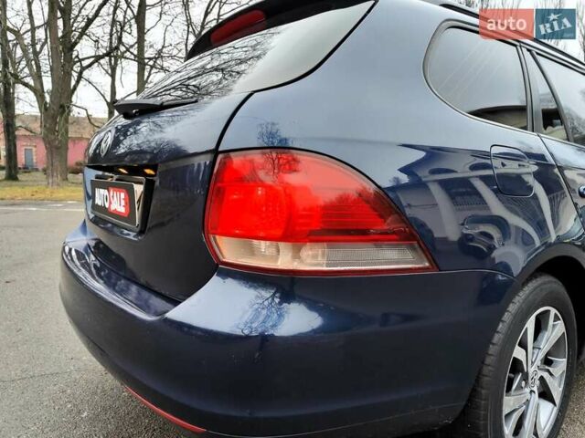 Синий Фольксваген Гольф, объемом двигателя 1.6 л и пробегом 292 тыс. км за 5990 $, фото 19 на Automoto.ua