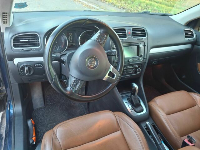 Синий Фольксваген Гольф, объемом двигателя 1.6 л и пробегом 239 тыс. км за 9100 $, фото 8 на Automoto.ua