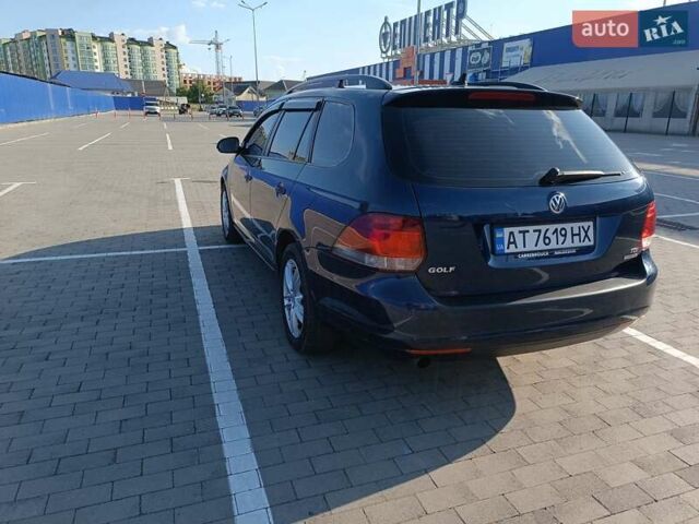 Фольксваген Гольф 2011 в Калуше на Automoto.ua Синий Фольксваген Гольф, объемом двигателя 1.6 л и пробегом 237 тыс. км за 8300 $, фото 1 на Automoto.ua