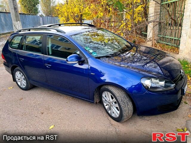 Синий Фольксваген Гольф, объемом двигателя 1.6 л и пробегом 195 тыс. км за 7700 $, фото 1 на Automoto.ua