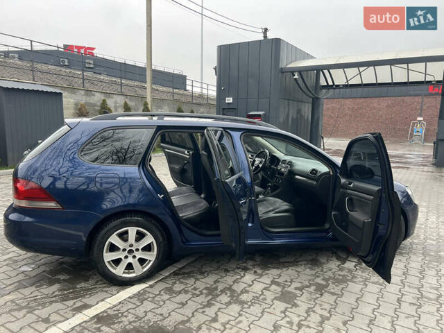 Синій Фольксваген Гольф, об'ємом двигуна 1.6 л та пробігом 321 тис. км за 5999 $, фото 22 на Automoto.ua
