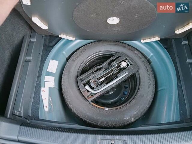 Синий Фольксваген Гольф, объемом двигателя 1.6 л и пробегом 296 тыс. км за 7550 $, фото 17 на Automoto.ua