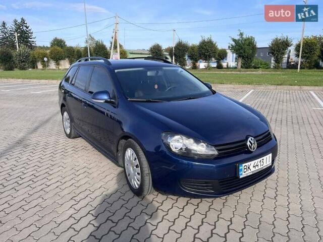 Синий Фольксваген Гольф, объемом двигателя 1.6 л и пробегом 296 тыс. км за 7400 $, фото 2 на Automoto.ua