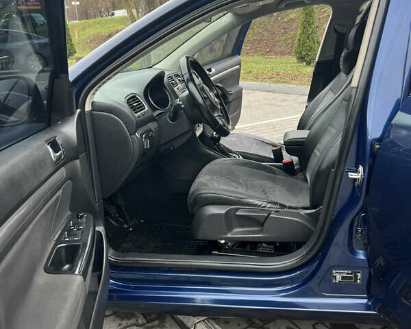 Синій Фольксваген Гольф, об'ємом двигуна 1.6 л та пробігом 321 тис. км за 5999 $, фото 27 на Automoto.ua