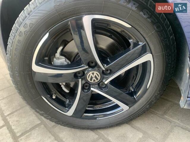 Синий Фольксваген Гольф, объемом двигателя 1.6 л и пробегом 123 тыс. км за 10999 $, фото 14 на Automoto.ua