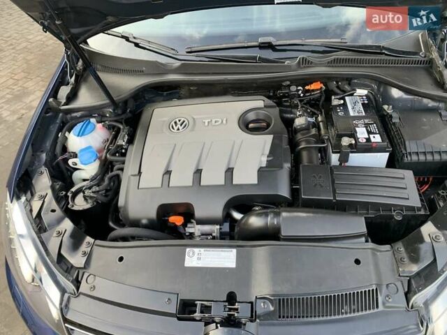 Синий Фольксваген Гольф, объемом двигателя 1.6 л и пробегом 123 тыс. км за 10999 $, фото 77 на Automoto.ua