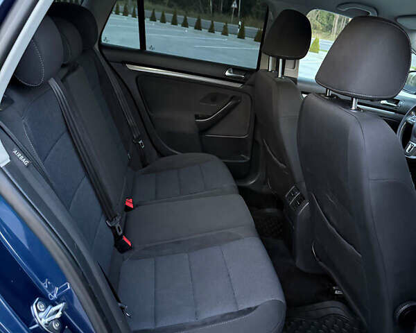 Синій Фольксваген Гольф, об'ємом двигуна 1.97 л та пробігом 177 тис. км за 9100 $, фото 27 на Automoto.ua