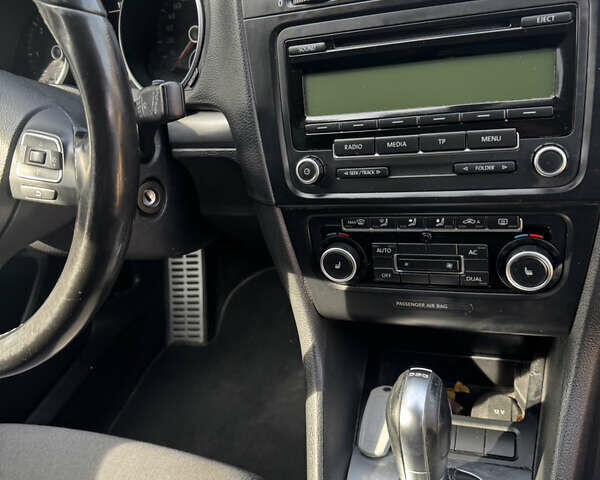 Синій Фольксваген Гольф, об'ємом двигуна 1.6 л та пробігом 250 тис. км за 8100 $, фото 9 на Automoto.ua