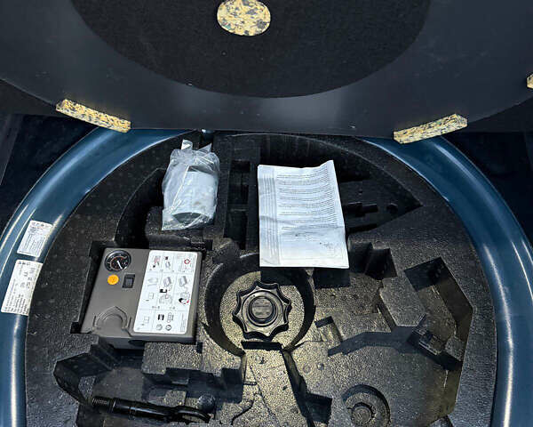 Синій Фольксваген Гольф, об'ємом двигуна 1.97 л та пробігом 177 тис. км за 9100 $, фото 20 на Automoto.ua