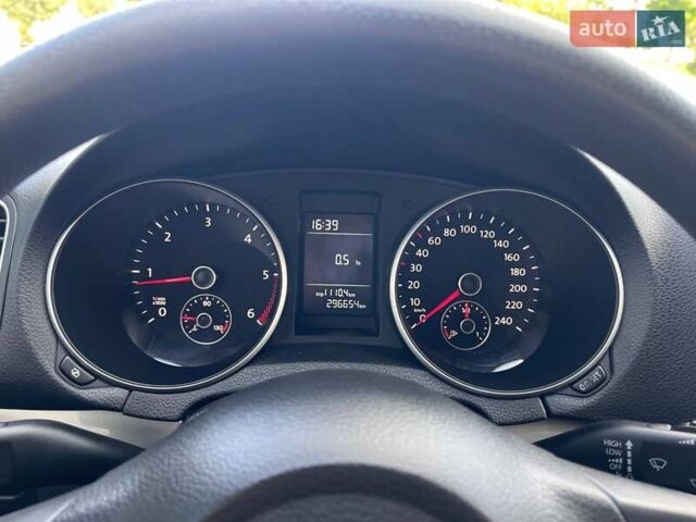 Синий Фольксваген Гольф, объемом двигателя 1.6 л и пробегом 296 тыс. км за 7400 $, фото 17 на Automoto.ua