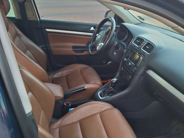 Синий Фольксваген Гольф, объемом двигателя 1.6 л и пробегом 239 тыс. км за 9100 $, фото 3 на Automoto.ua