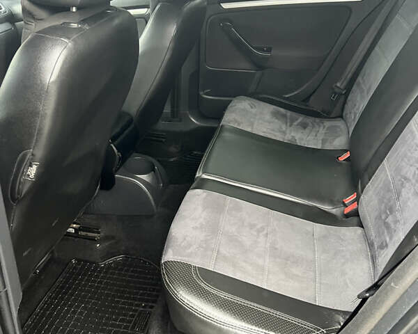 Синій Фольксваген Гольф, об'ємом двигуна 1.6 л та пробігом 321 тис. км за 5999 $, фото 4 на Automoto.ua