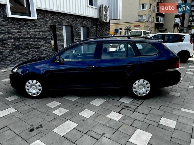 Синий Фольксваген Гольф, объемом двигателя 1.6 л и пробегом 228 тыс. км за 8499 $, фото 3 на Automoto.ua