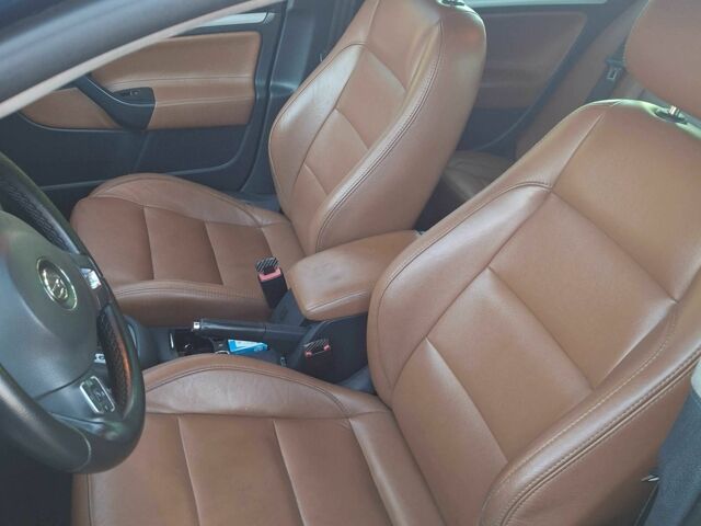 Синий Фольксваген Гольф, объемом двигателя 1.6 л и пробегом 239 тыс. км за 9100 $, фото 7 на Automoto.ua