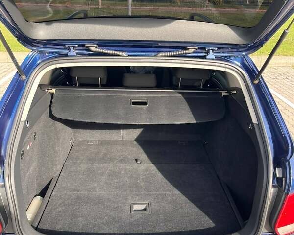 Синий Фольксваген Гольф, объемом двигателя 1.6 л и пробегом 296 тыс. км за 7400 $, фото 11 на Automoto.ua