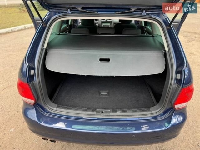 Синий Фольксваген Гольф, объемом двигателя 1.4 л и пробегом 227 тыс. км за 6800 $, фото 13 на Automoto.ua