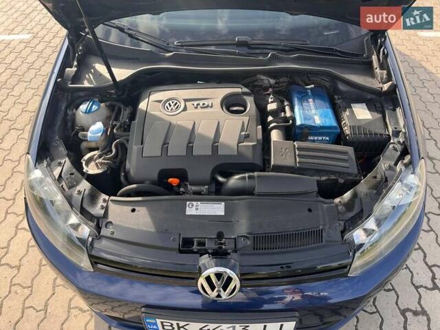 Синий Фольксваген Гольф, объемом двигателя 1.6 л и пробегом 296 тыс. км за 7400 $, фото 12 на Automoto.ua