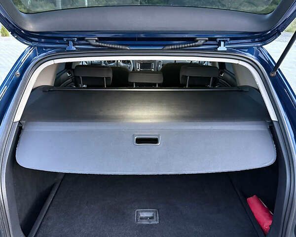 Синій Фольксваген Гольф, об'ємом двигуна 1.97 л та пробігом 177 тис. км за 9100 $, фото 28 на Automoto.ua