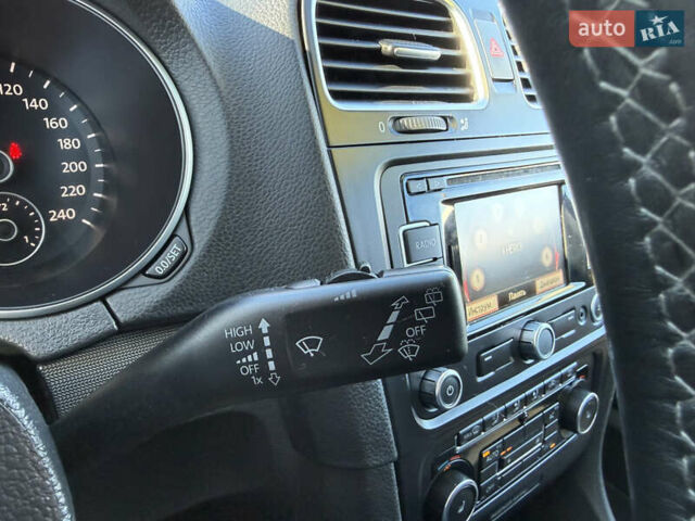 Синий Фольксваген Гольф, объемом двигателя 1.6 л и пробегом 207 тыс. км за 8800 $, фото 35 на Automoto.ua