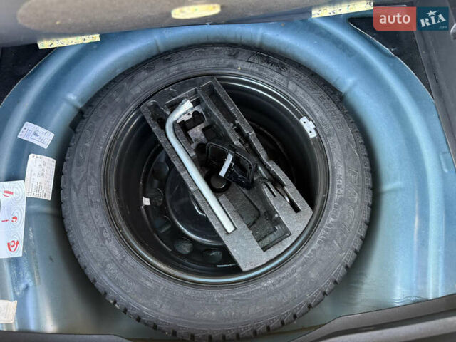 Синий Фольксваген Гольф, объемом двигателя 1.6 л и пробегом 207 тыс. км за 8800 $, фото 57 на Automoto.ua