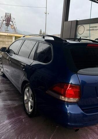 Синий Фольксваген Гольф, объемом двигателя 1.6 л и пробегом 269 тыс. км за 7800 $, фото 5 на Automoto.ua