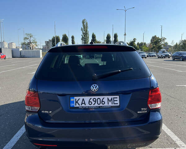 Синий Фольксваген Гольф, объемом двигателя 1.6 л и пробегом 225 тыс. км за 8800 $, фото 5 на Automoto.ua