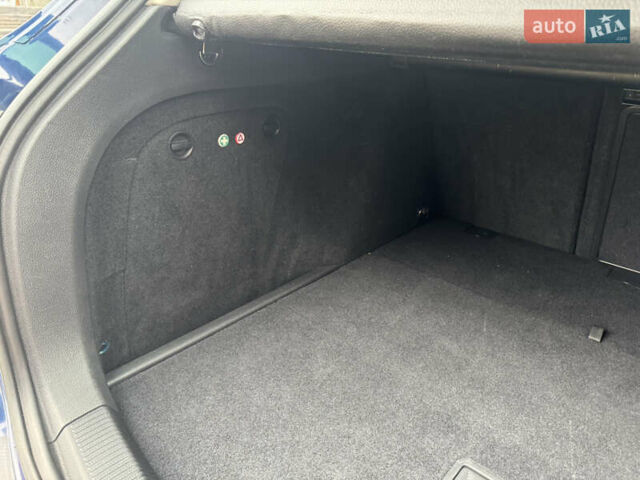 Синий Фольксваген Гольф, объемом двигателя 1.6 л и пробегом 188 тыс. км за 8499 $, фото 36 на Automoto.ua