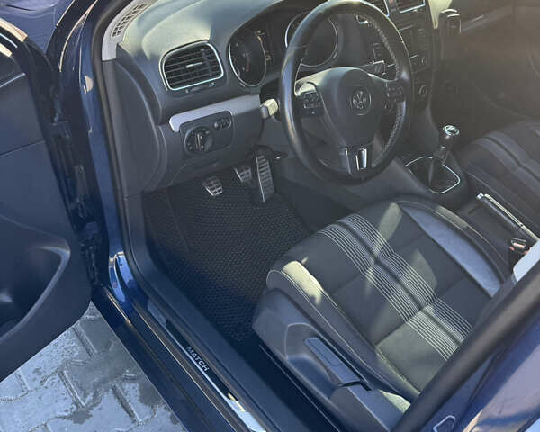 Синий Фольксваген Гольф, объемом двигателя 2 л и пробегом 340 тыс. км за 12000 $, фото 30 на Automoto.ua