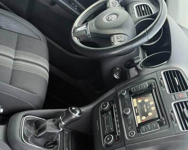 Синій Фольксваген Гольф, об'ємом двигуна 1.6 л та пробігом 228 тис. км за 8450 $, фото 33 на Automoto.ua