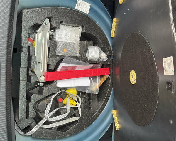 Синий Фольксваген Гольф, объемом двигателя 1.6 л и пробегом 188 тыс. км за 8499 $, фото 31 на Automoto.ua