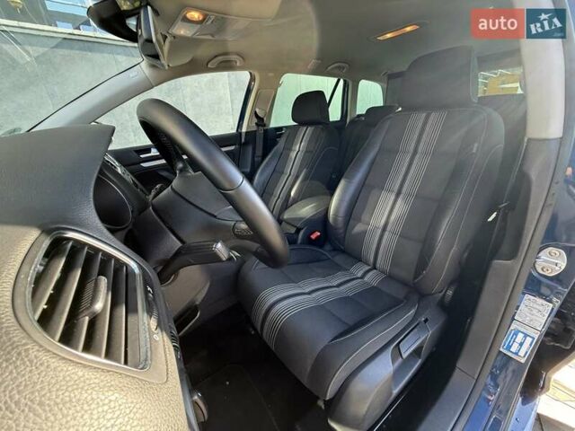 Синій Фольксваген Гольф, об'ємом двигуна 1.6 л та пробігом 255 тис. км за 8150 $, фото 9 на Automoto.ua