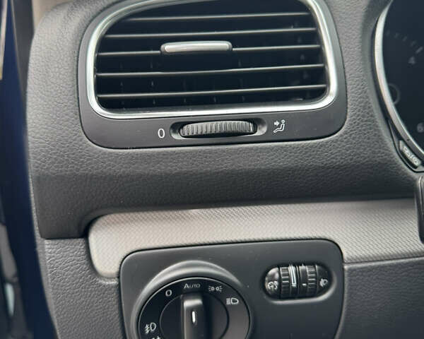 Синій Фольксваген Гольф, об'ємом двигуна 1.97 л та пробігом 264 тис. км за 9299 $, фото 29 на Automoto.ua