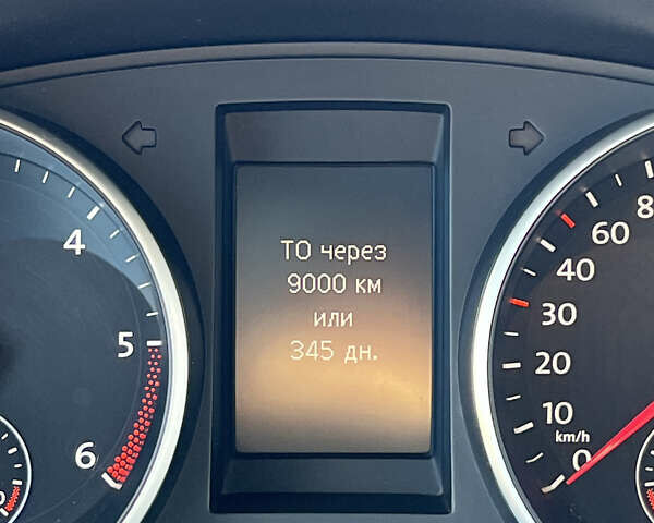 Синий Фольксваген Гольф, объемом двигателя 1.6 л и пробегом 225 тыс. км за 8800 $, фото 12 на Automoto.ua