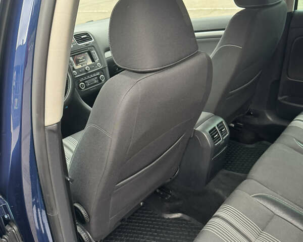 Синий Фольксваген Гольф, объемом двигателя 1.6 л и пробегом 188 тыс. км за 8499 $, фото 29 на Automoto.ua