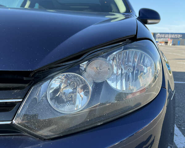 Синий Фольксваген Гольф, объемом двигателя 1.6 л и пробегом 225 тыс. км за 8800 $, фото 31 на Automoto.ua