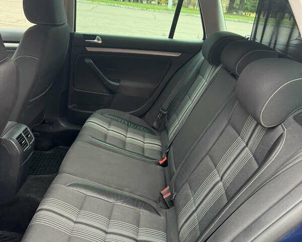 Синий Фольксваген Гольф, объемом двигателя 1.6 л и пробегом 188 тыс. км за 8499 $, фото 30 на Automoto.ua