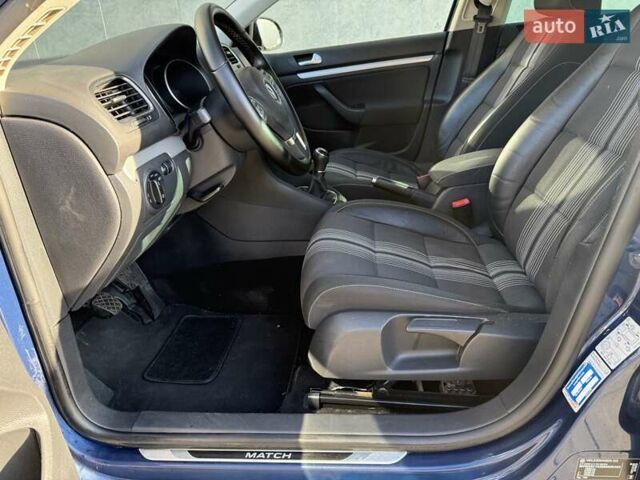 Синій Фольксваген Гольф, об'ємом двигуна 1.6 л та пробігом 255 тис. км за 8150 $, фото 7 на Automoto.ua