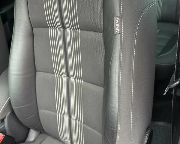 Синий Фольксваген Гольф, объемом двигателя 1.6 л и пробегом 188 тыс. км за 8499 $, фото 23 на Automoto.ua