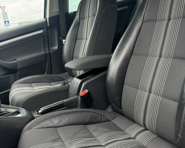 Синій Фольксваген Гольф, об'ємом двигуна 1.97 л та пробігом 264 тис. км за 9299 $, фото 34 на Automoto.ua