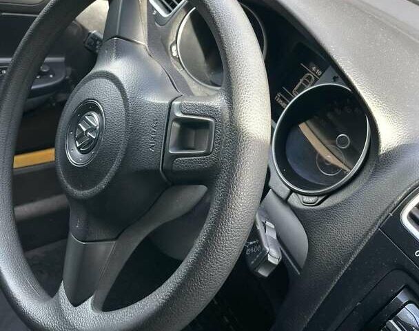 Синий Фольксваген Гольф, объемом двигателя 1.6 л и пробегом 134 тыс. км за 9350 $, фото 8 на Automoto.ua