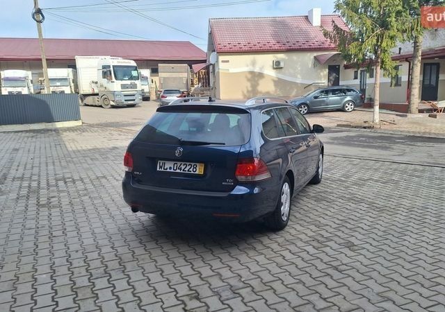 Синий Фольксваген Гольф, объемом двигателя 1.6 л и пробегом 241 тыс. км за 7900 $, фото 8 на Automoto.ua