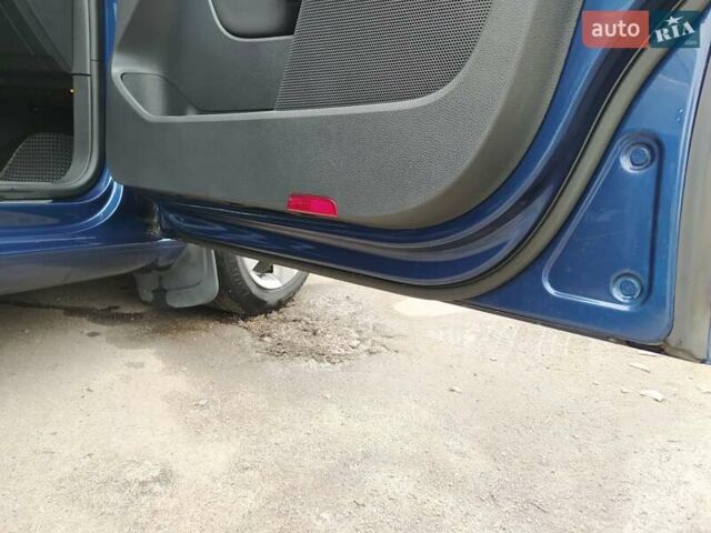 Фольксваген Гольф 2012 в Казатине на Automoto.ua Синий Фольксваген Гольф, объемом двигателя 1.6 л и пробегом 280 тыс. км за 8500 $, фото 30 на Automoto.ua