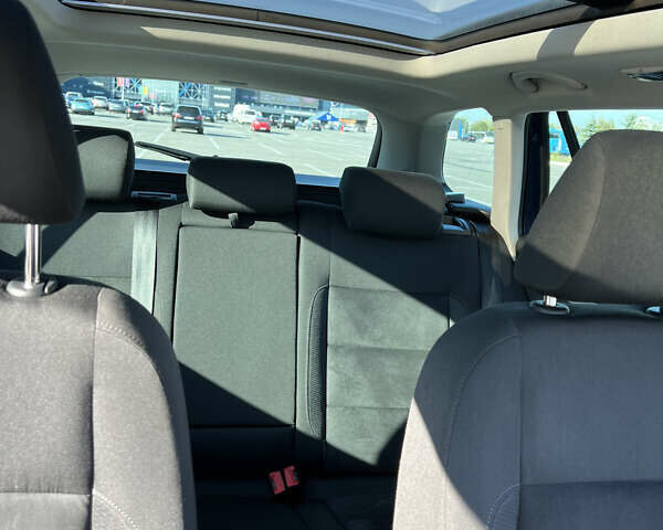 Синий Фольксваген Гольф, объемом двигателя 1.6 л и пробегом 225 тыс. км за 8800 $, фото 19 на Automoto.ua