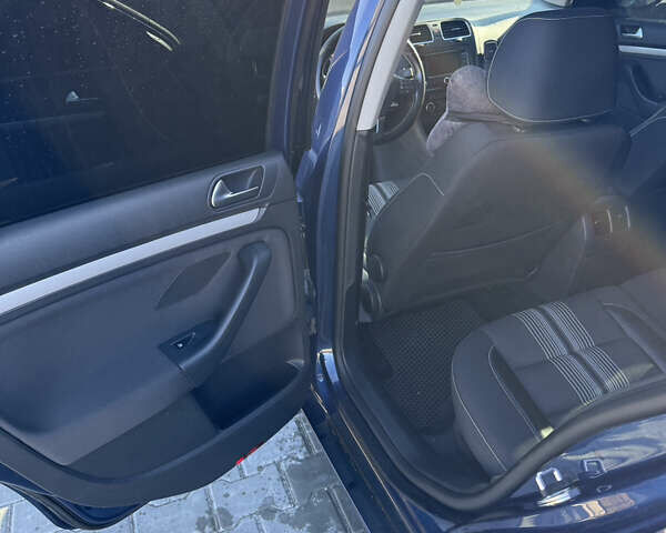 Синий Фольксваген Гольф, объемом двигателя 2 л и пробегом 340 тыс. км за 12000 $, фото 19 на Automoto.ua