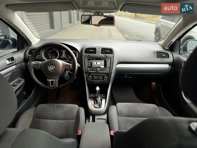 Синий Фольксваген Гольф, объемом двигателя 1.6 л и пробегом 226 тыс. км за 8300 $, фото 9 на Automoto.ua