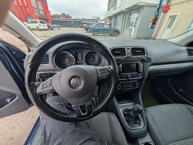 Синій Фольксваген Гольф, об'ємом двигуна 1.6 л та пробігом 294 тис. км за 8900 $, фото 7 на Automoto.ua