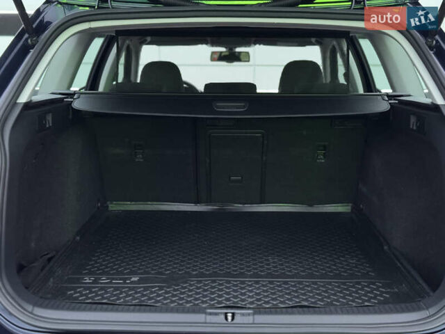 Синій Фольксваген Гольф, об'ємом двигуна 1.6 л та пробігом 283 тис. км за 11300 $, фото 40 на Automoto.ua