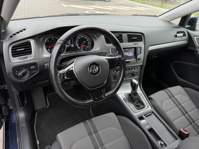 Синий Фольксваген Гольф, объемом двигателя 1.6 л и пробегом 283 тыс. км за 10950 $, фото 13 на Automoto.ua