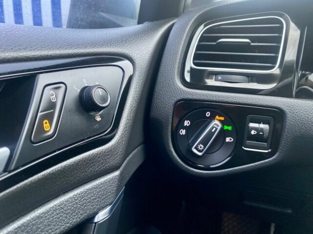 Синій Фольксваген Гольф, об'ємом двигуна 1.6 л та пробігом 250 тис. км за 11500 $, фото 10 на Automoto.ua